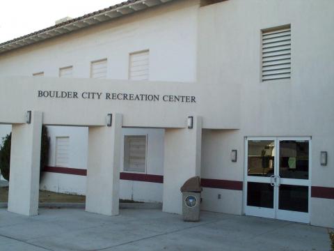 And outdoor view of the Boulder City Recreation Center.